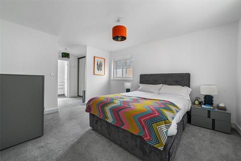 5 bedroom detached house for sale, Shaw Street, Bishop's Stortford, Hertfordshire, CM23