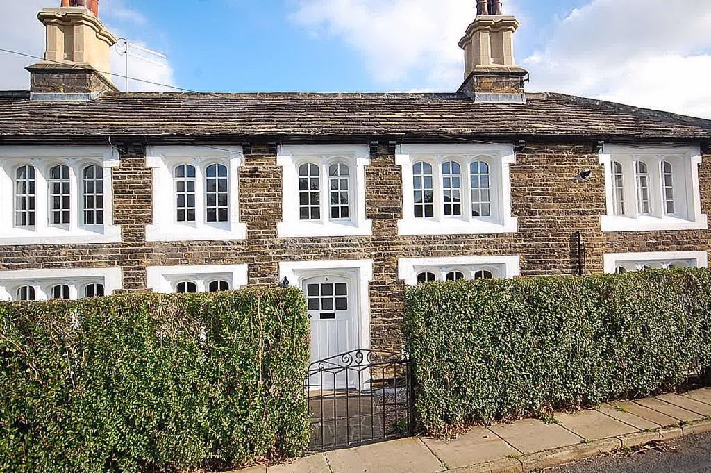 9 Priestley Green0002.JPG
