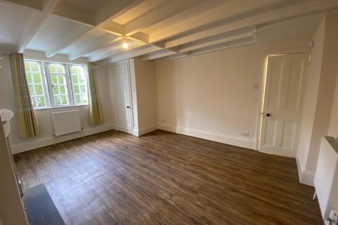 2 bedroom house to rent, Priestley Green, Norwood Green, Halifax