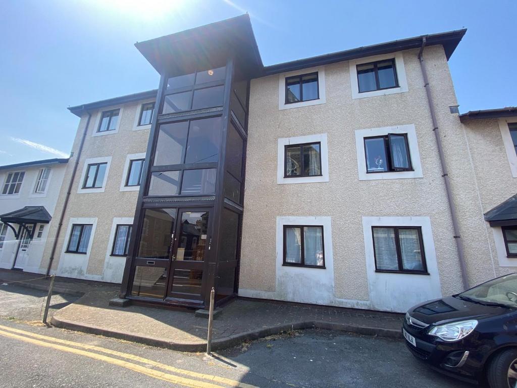 2 Bed Flat