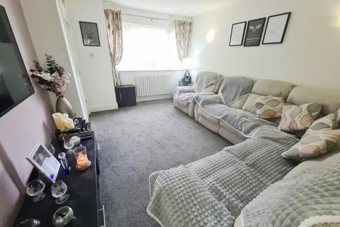 3 bedroom semi-detached house for sale, Greenside Lane, Droylsden