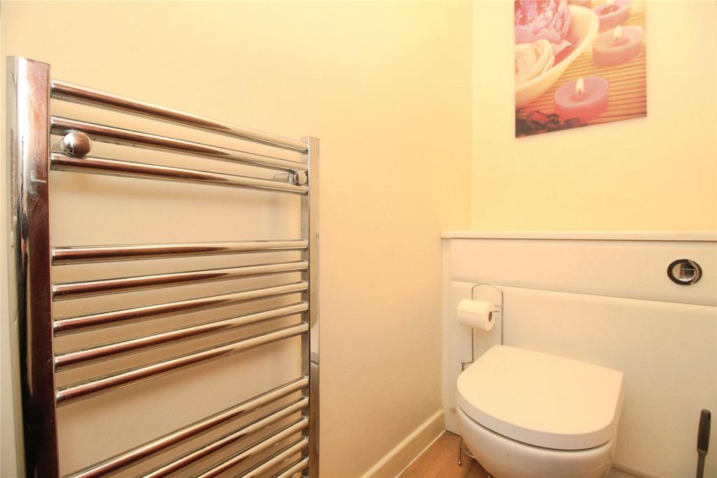 Cloakroom/Wc