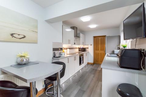 2 bedroom end of terrace house for sale, Bethel, Caernarfon, Gwynedd, LL55