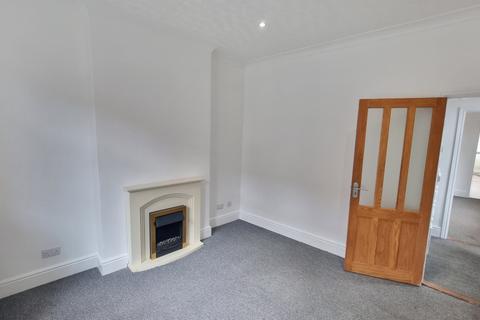 3 bedroom terraced house to rent, Burnmoor Street, Leicester LE2