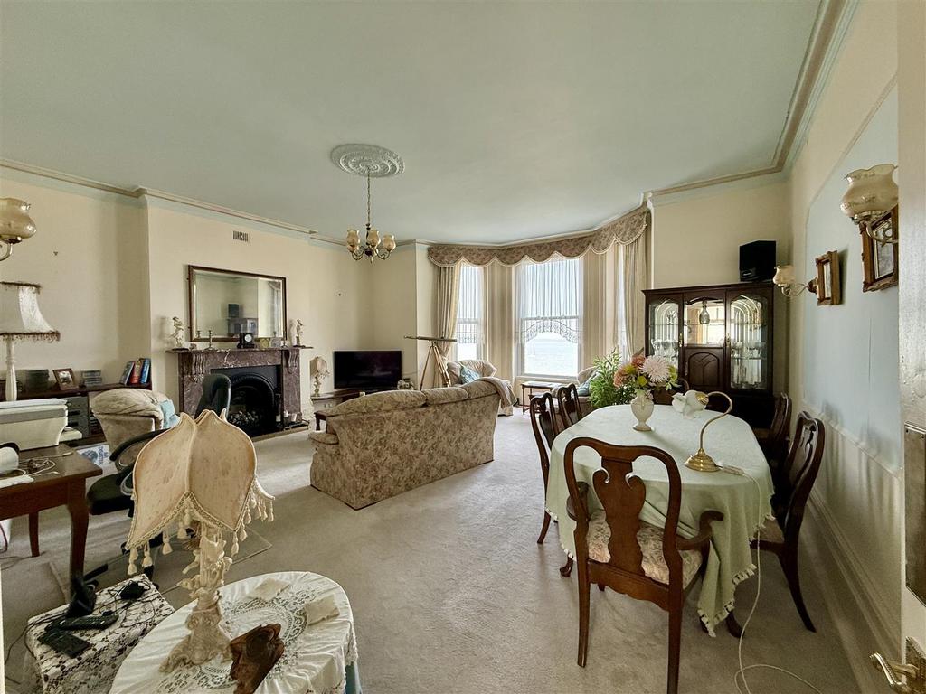 Living Room: