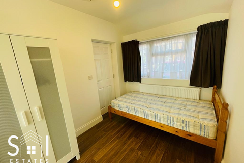 undefined, Orchard Avenue, Feltham, TW14 9RD