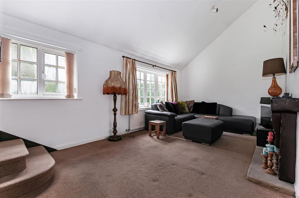 Padley House, 3 Mason Drive11.jpg