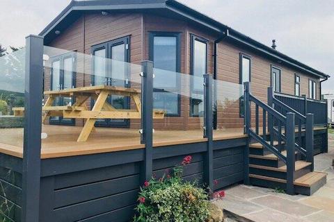 2 bedroom lodge for sale, Fishguard