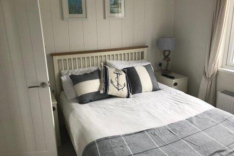 2 bedroom lodge for sale, Fishguard