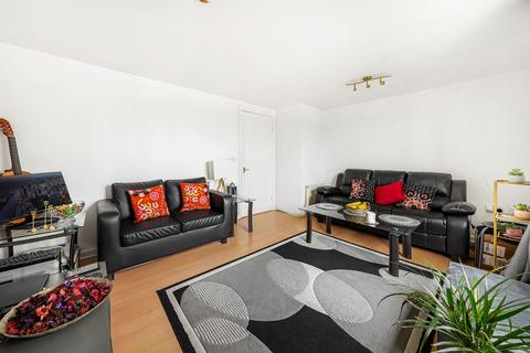 2 bedroom flat for sale, Sherman Gardens, Romford RM6