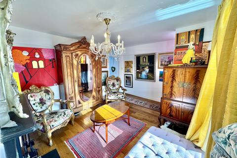 2 bedroom terraced house for sale, Lizban Street, London