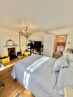 2 bedroom terraced house for sale, Lizban Street, London