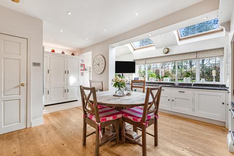 undefined, Meadow Drive, Prestbury, Macclesfield, Cheshire, SK10