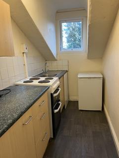 1 bedroom flat to rent, Demesne Road, Manchester M16