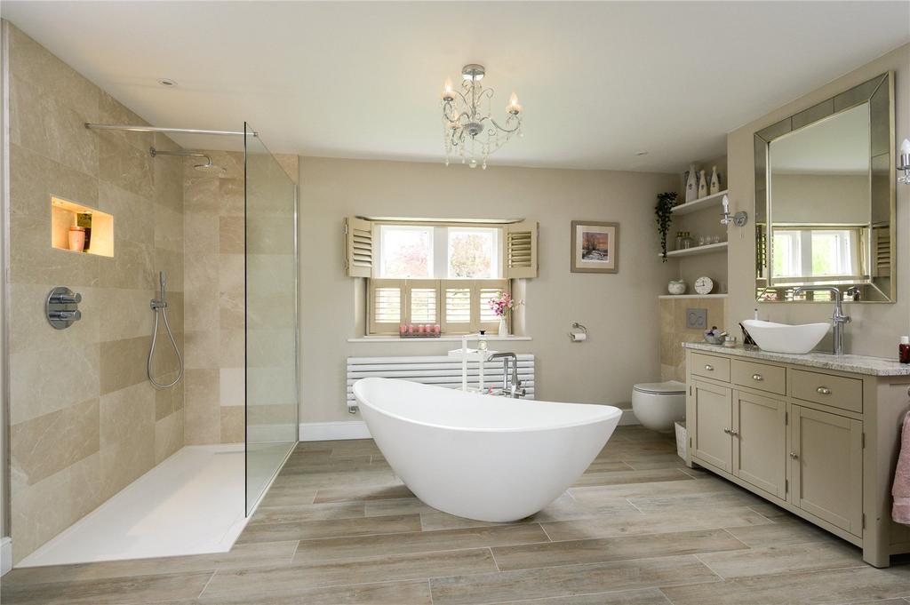 En Suite Bathroom