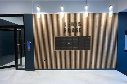 undefined, High Street, Brentford TW8