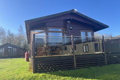 3 bedroom lodge for sale, South Lakeland Leisure Village, Borwick LA6