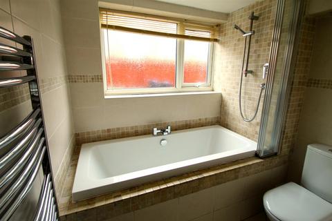 2 bedroom terraced house to rent, Queen Street, Birtley, Chester Le Street