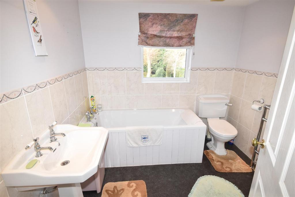 En suite bathroom