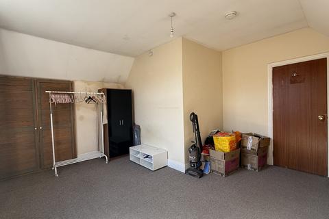 2 bedroom flat for sale, Flat 1, 37 Haldon Road, Exeter, Devon EX4 4DZ