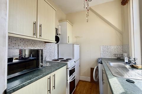 2 bedroom flat for sale, Flat 1, 37 Haldon Road, Exeter, Devon EX4 4DZ