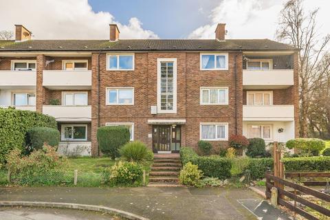 1 bedroom flat for sale - Summers Close, Weybridge KT13