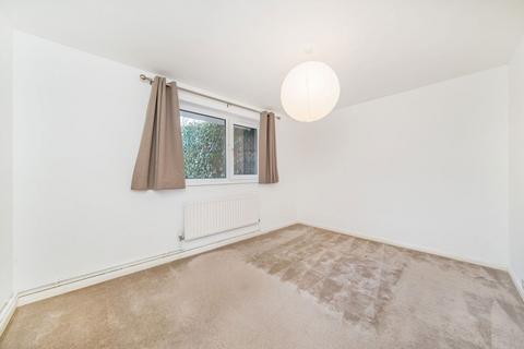 1 bedroom flat for sale, Summers Close, Weybridge KT13