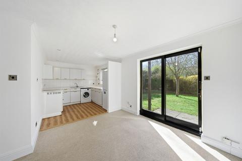 undefined, Loris Court, Cambridge, CB1