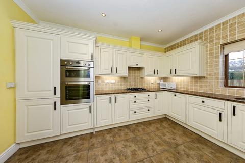 undefined, Clos Ty Gwyn, Llanelli SA14
