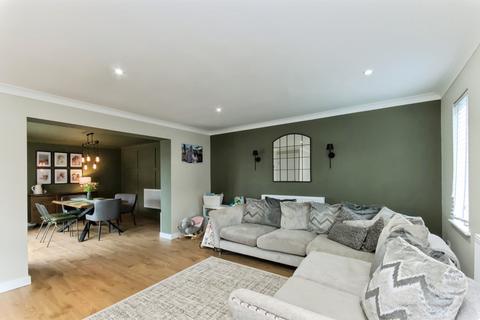3 bedroom detached house for sale, Wade Close, Eastbourne