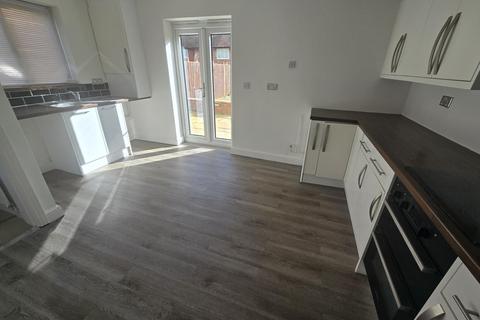 3 bedroom terraced house to rent, Chilton Close, STOCKTON-ON-TEES