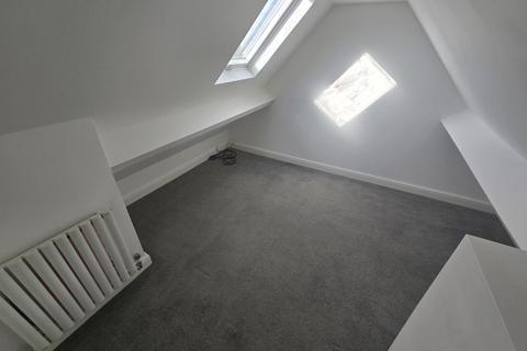 3 bedroom terraced house to rent, Chilton Close, STOCKTON-ON-TEES