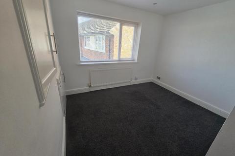 3 bedroom terraced house to rent, Chilton Close, STOCKTON-ON-TEES