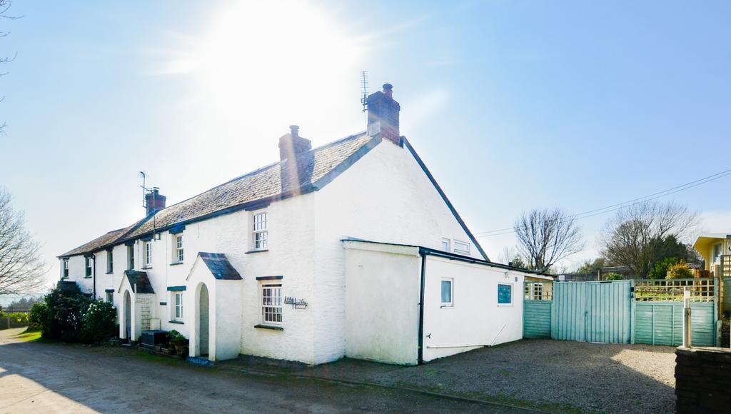 Little Hadley Bodmin 01208 74182
