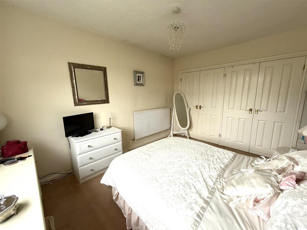 2 mers bed 4.jpeg