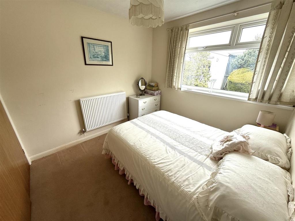 2 mers bed 1.jpeg