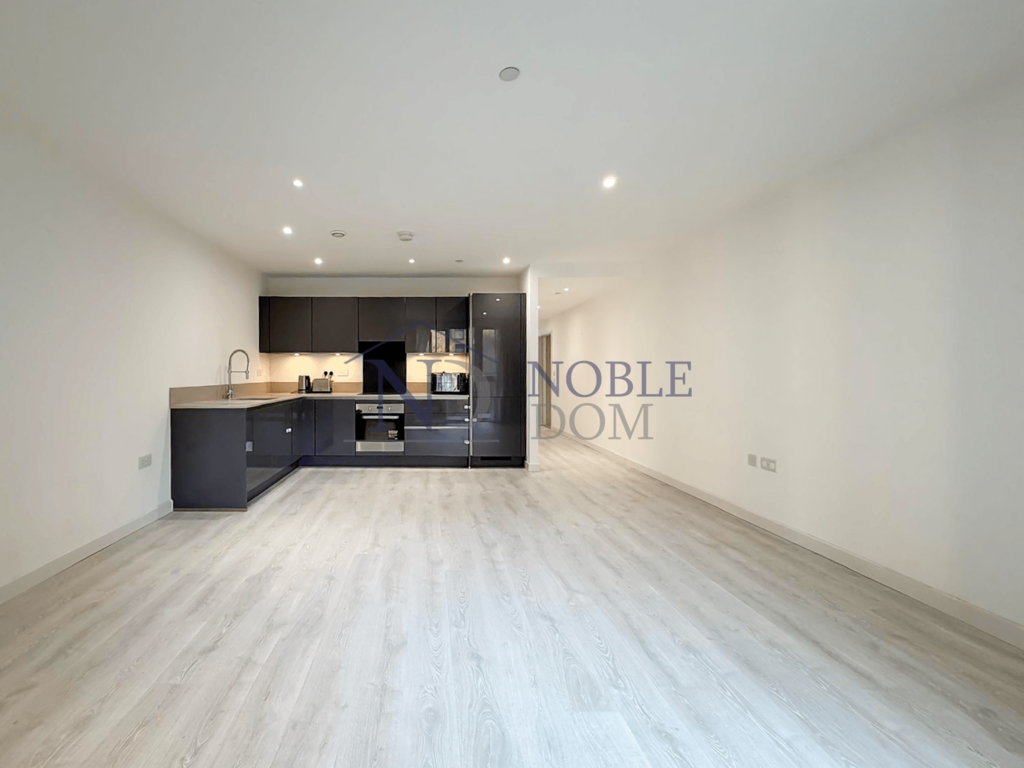 2 bedroom 2 bathroom flat in hounslow