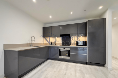 2 bedroom flat to rent, Hounslow, TW3