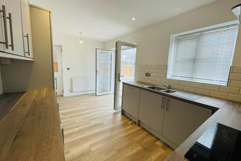 3 bedroom house to rent, Leatham Avenue, ROTHERHAM