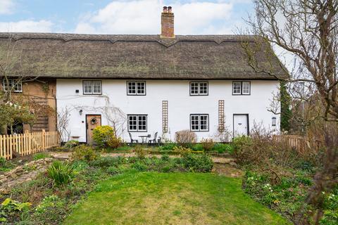 undefined, Top Row, Bletsoe, Bedfordshire, MK44