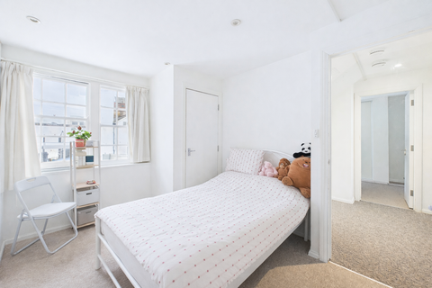 3 bedroom flat for sale, Trafalgar Lane, Brighton, BN1 4EH