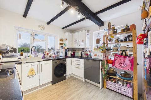 3 bedroom apartment for sale, Convent Road, Ashford, Surrey, TW15