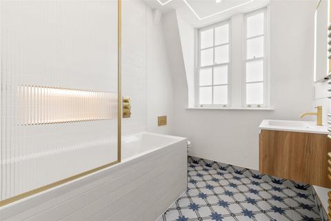 1 bedroom flat for sale, Longfield Street, London