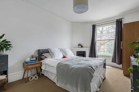 2 bedroom flat to rent, Prince Of Wales Drive, Battersea, London, SW11
