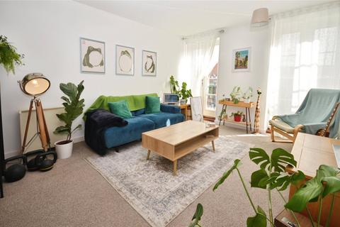 undefined, Hampden Square, Aylesbury HP19