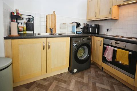 undefined, Hampden Square, Aylesbury HP19