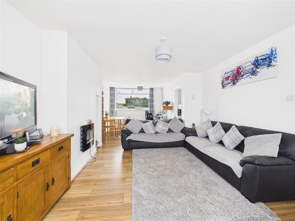 Living Room/ Dining Room