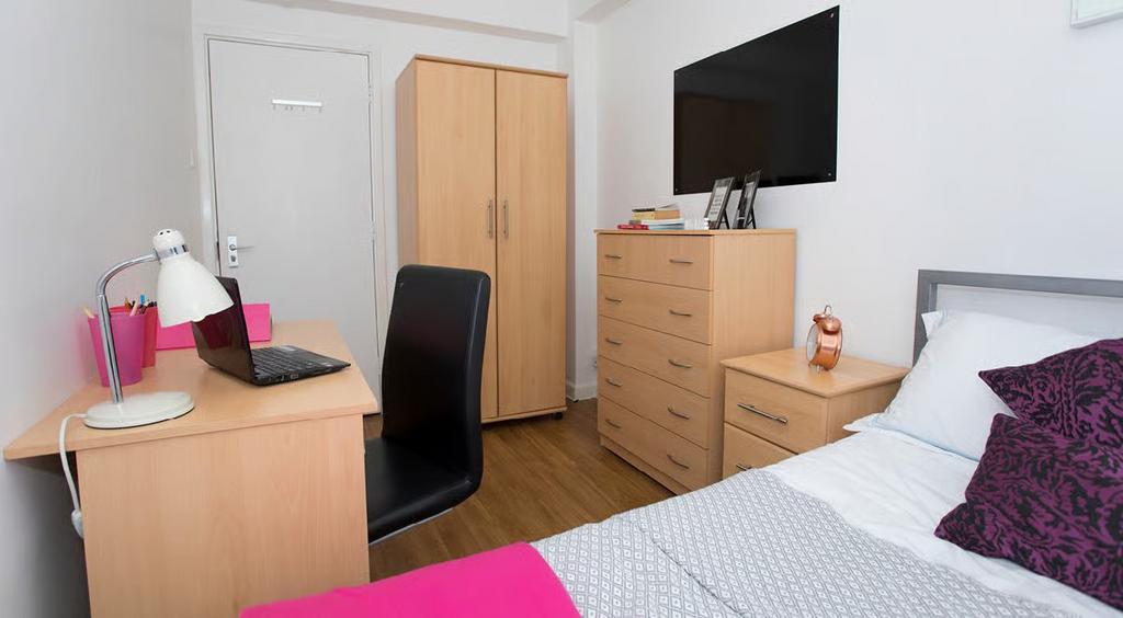 Silver plus room 2