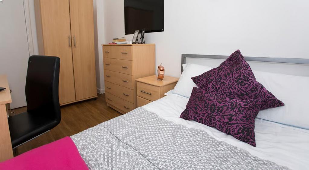 Silver plus room 4