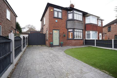 3 bedroom semi-detached house for sale, Ashton Crescent, Chadderton, Oldham, Greater Manchester, OL9